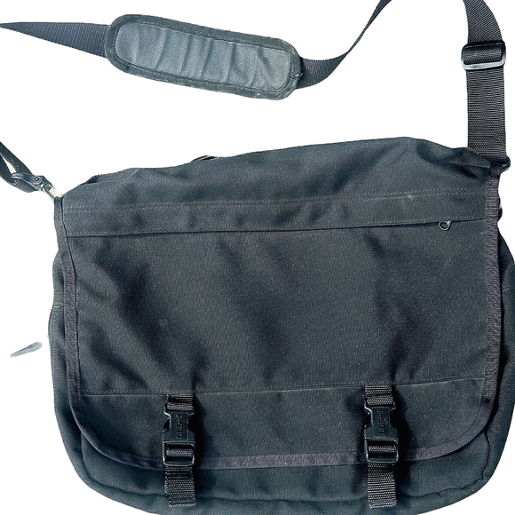 L.L. Bean Other - LL Bean Men's Black Crossbody Messenger Bag